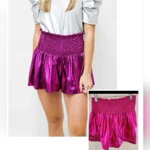 Main Strip NWT Fuchsia Shimmer Metallic Flowy Shorts Size Small